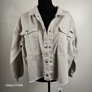 Calvin Klein Jeans Jacket Size L Beige Denim Shacket‎ 100% Cotton Frayed Hem